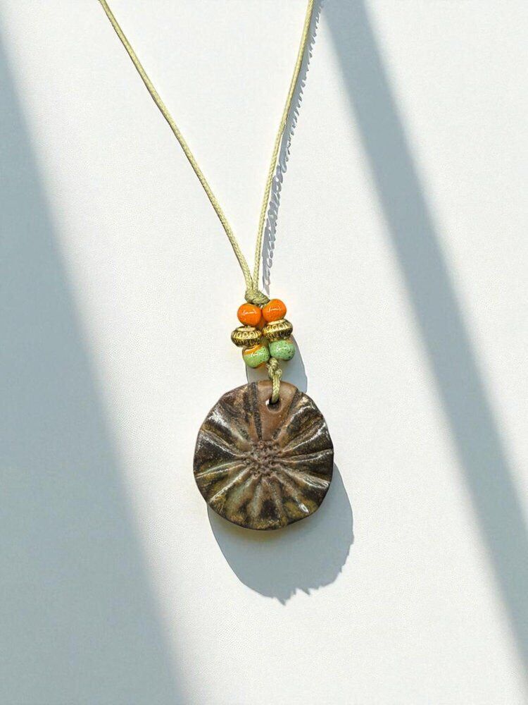 El Yapımı Seramik Kolye