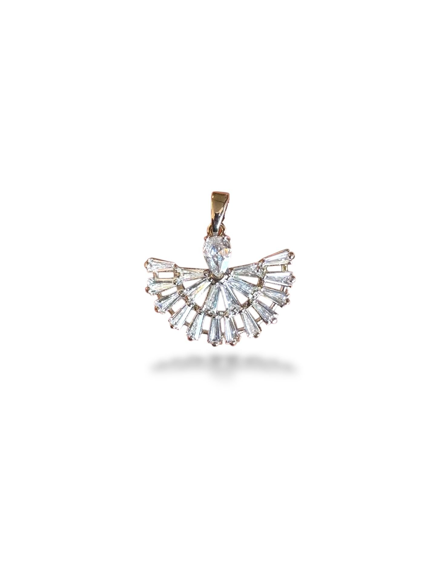 Rodyum Kaplama Zirkon Taşlı Yelpaze Charm
